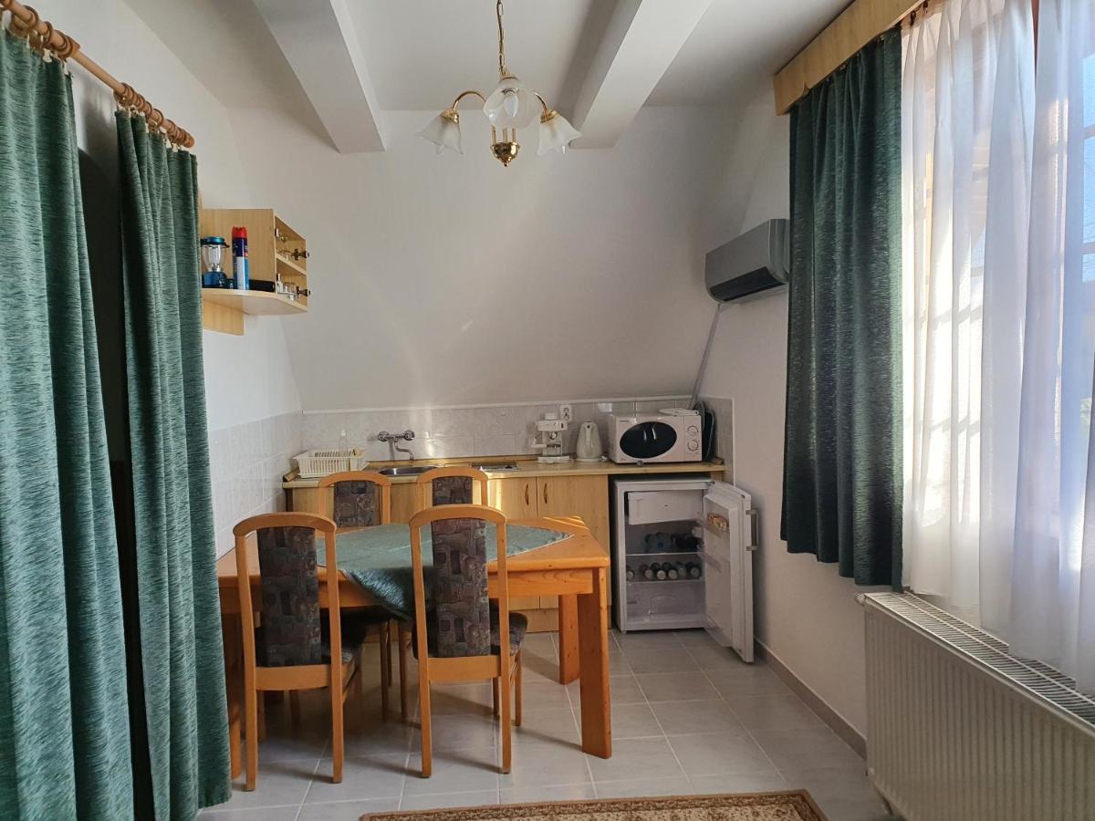 Hotel Gala Panzio Simontornya Zewnętrze zdjęcie