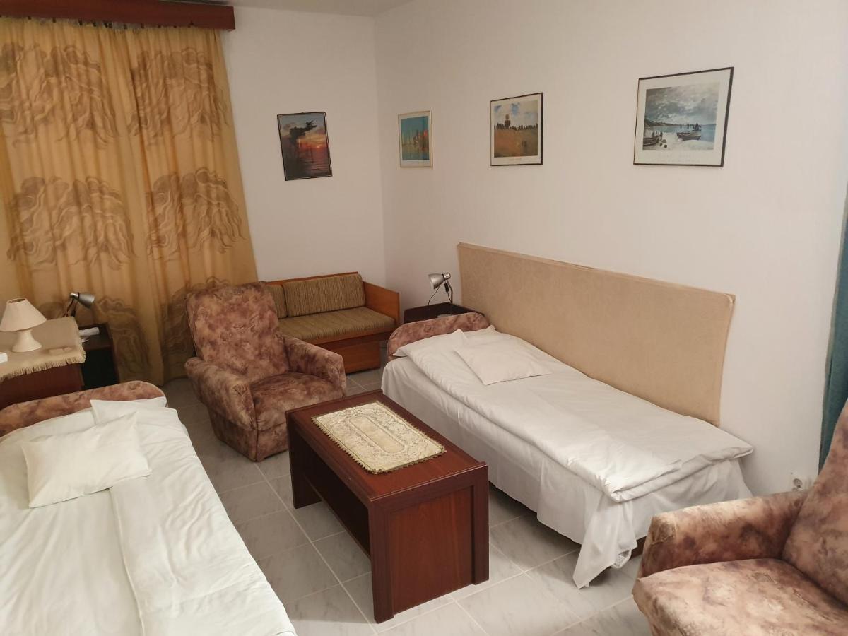 Hotel Gala Panzio Simontornya Zewnętrze zdjęcie