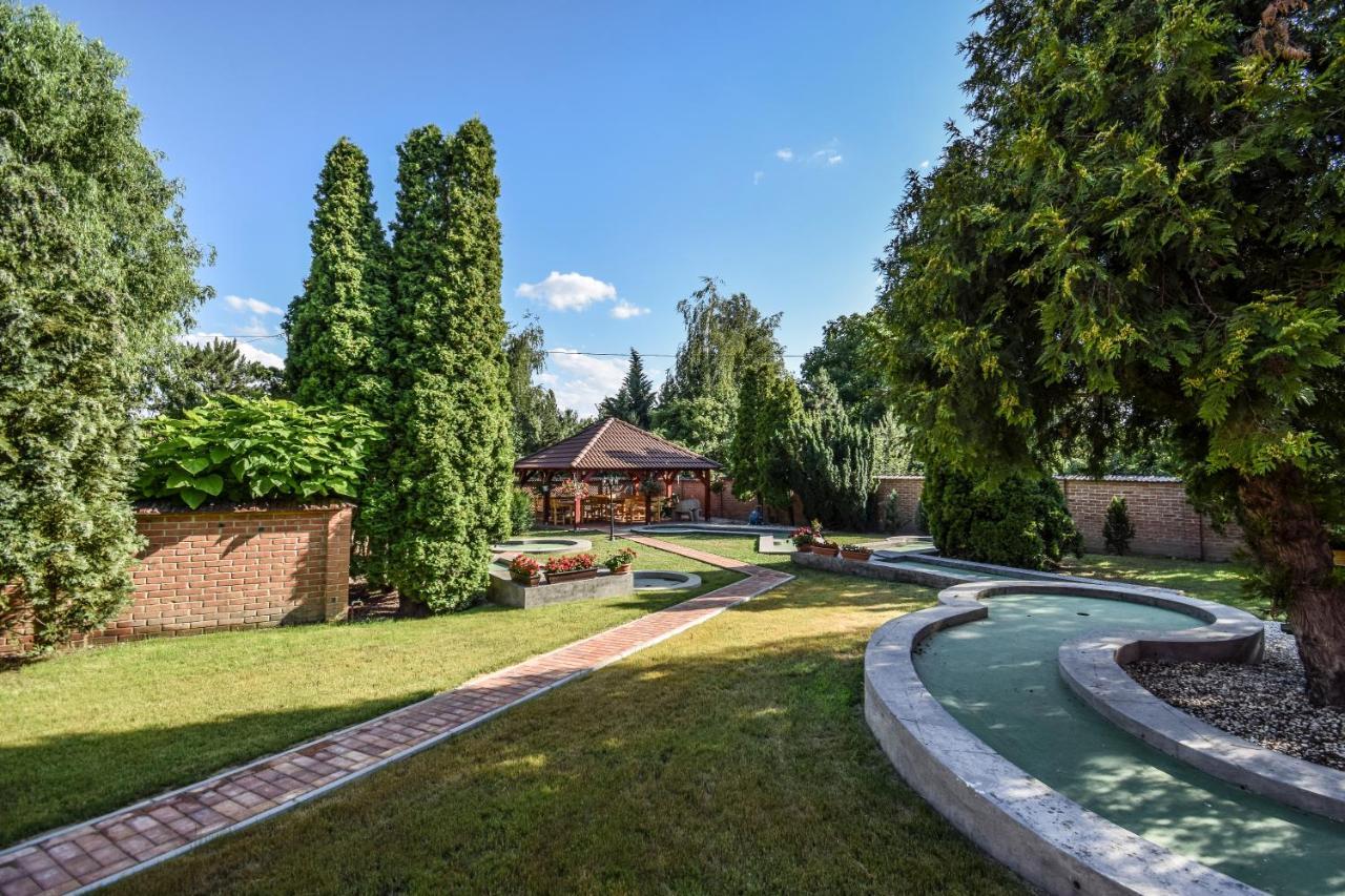 Hotel Gala Panzio Simontornya Zewnętrze zdjęcie