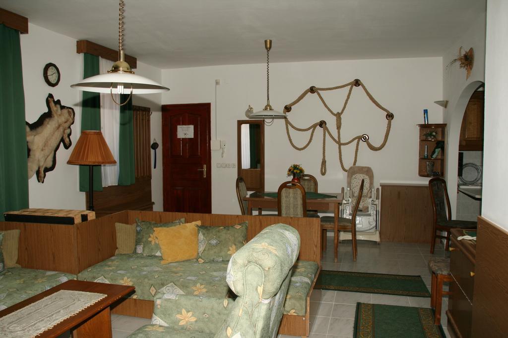 Hotel Gala Panzio Simontornya Pokój zdjęcie